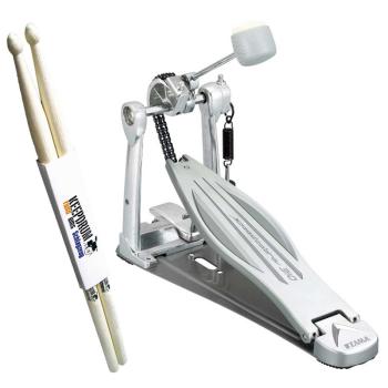 Tama Fußmaschine HP310L Speed Cobra mit Schlagzeugstöcken