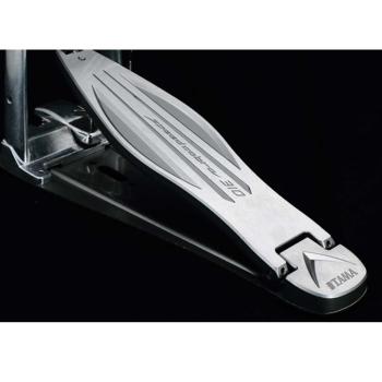 Tama Fußmaschine HP310L Speed Cobra mit Schlagzeugstöcken