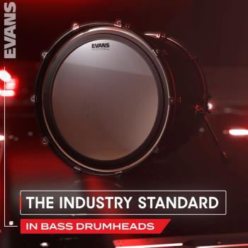 Evans BD20EMAD Clear Emad Bassdrum Fell 20