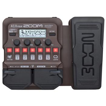 Zoom A1X Four Effektgerät mit XLR-Kabel