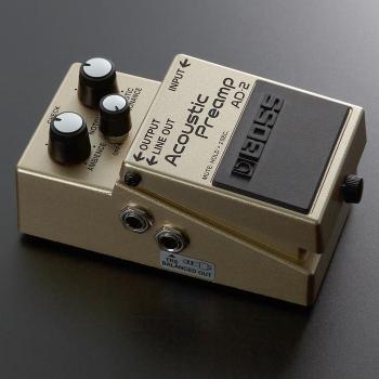 Boss AD-2 Preamp für Akustik-Gitarre mit Netzteil