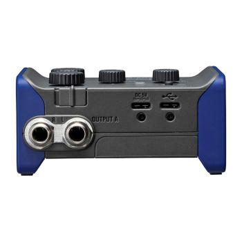 Zoom AMS-24 Audio-Interface mit Kopfhörer