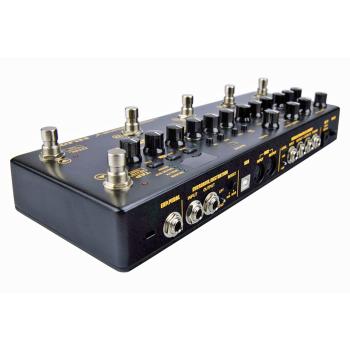 Nux Cerberus Multi-Effektgerät mit Kopfhörer