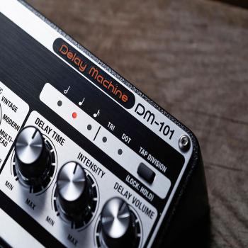 Boss DM-101 Delay Machine Effektpedal für Gitarre