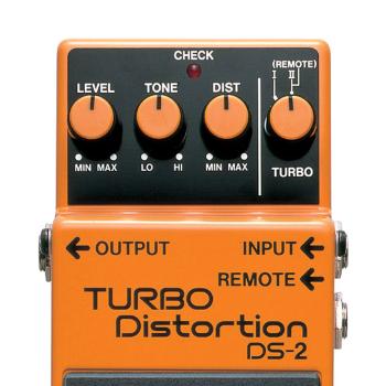 Boss DS-2 Turbo Distortion Effektgerät mit Kabel