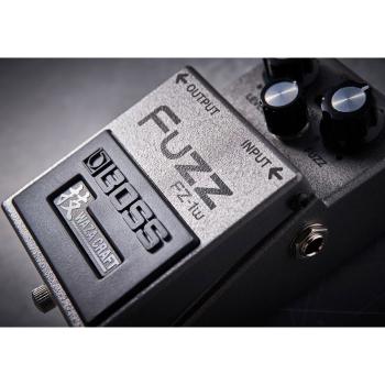Boss FZ-1W Waza Fuzz Effektgerät mit Kabel