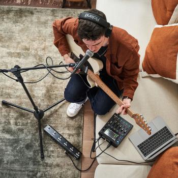 Boss GCS-5 Gigcaster Streaming Mixer mit SD-Karte
