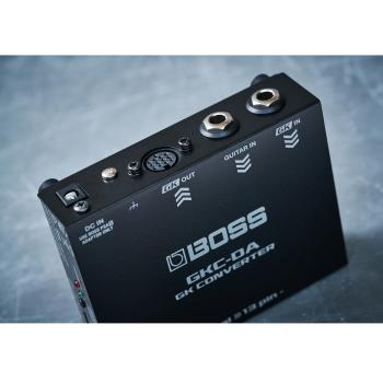 Boss GKC-DA Digital zu Analog Wandler mit BGK-15 Serial Kabel