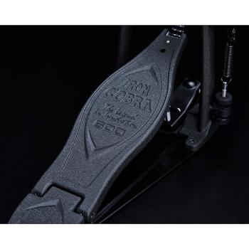 Tama Fußmaschine HP600DMB Iron Cobra mit Schlagzeugstöcken