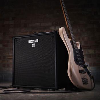 Boss Katana 110 Bass Verstärker Combo mit Kabel
