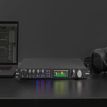 Motu 828 (2024) USB Audio-Interface mit 2x XLR-Kabel