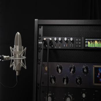 Motu 828 (2024) USB Audio-Interface mit 2x XLR-Kabel