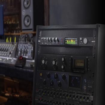 Motu 828 (2024) USB Audio-Interface mit 2x XLR-Kabel