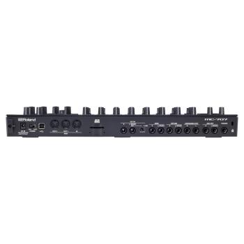 Roland MC-707 Groovebox DJ Mischpult