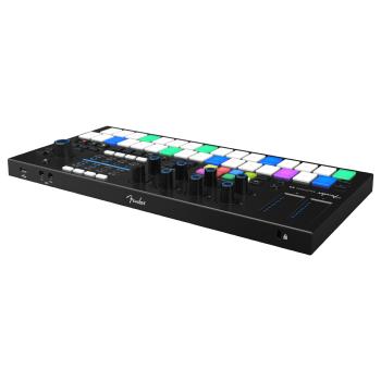Fender Studio Performance-Controller Motion 32 mit Tuch