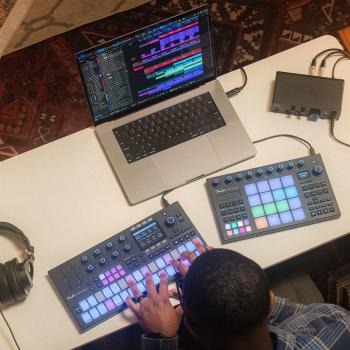 Fender Studio Performance-Controller Motion 32 mit Tuch