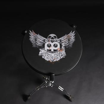 Meinl MPP-12-JB Practice Pad 12“ Jawbreaker mit Schlagzeugstöcken