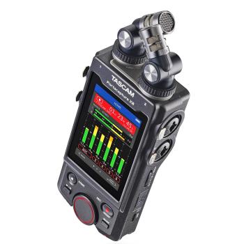 Tascam Portacapture X8 Audio-Recorder mit Windschutz