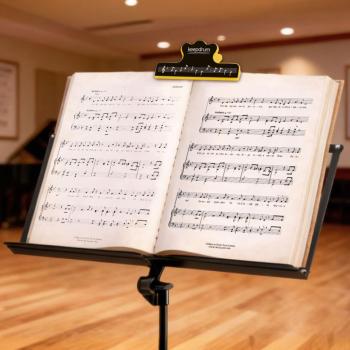 K-M Notenpult Orchesterpult 11870 mit Notenklammer