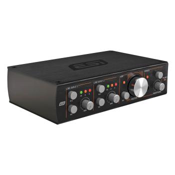 ESI Planet 22x Dante Audio-Interface mit Kopfhörer