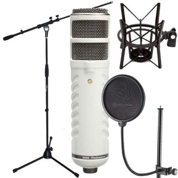 Rode Podcaster mit Popschutz mit Spinne und Stativ