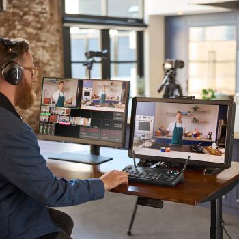 Rode Rodecaster Video Konsole für Audio- und Videoproduktion mit Abdeckung