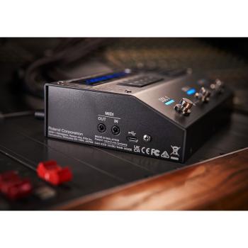 Boss SDE-3000 Dual Digital Delay Effekt mit Kabel