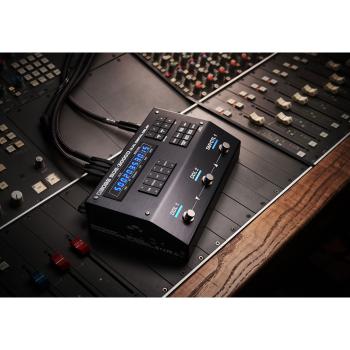 Boss SDE-3000 Dual Digital Delay Effekt mit Kabel