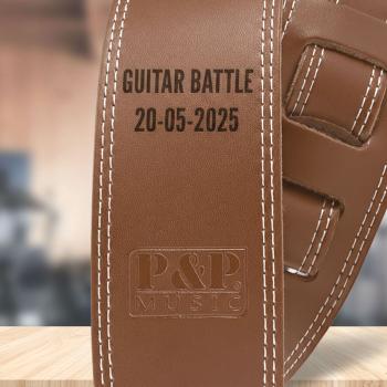 keepdrum personalisierter Gitarrengurt aus Echt-Leder Braun mit Gravur