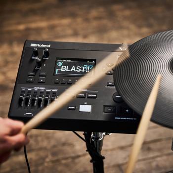 Roland E-Drum TD513 elektronisches Schlagzeug mit Hardware