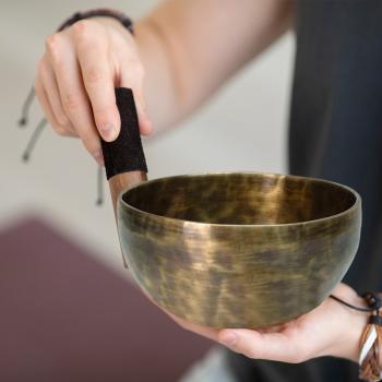 keepdrum Tibetische Bronze-Klangschale 14 cm