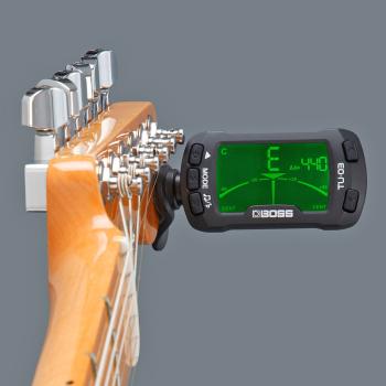 Boss TU-03 Clip-On Tuner mit Mikrofasertuch