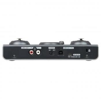 Tascam US-42B MiniStudio Creator  mit Kopfhörer