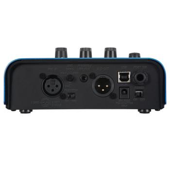 Boss Effektgerät VE-1 Vocal-Echo für Gesang mit XLR-Kabel