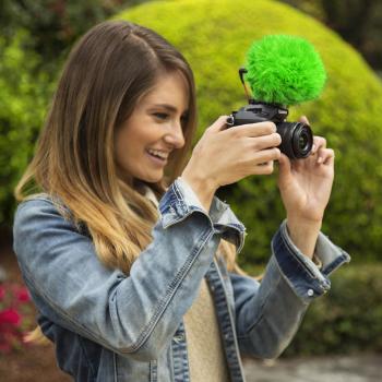 Rode Videomic Me-L mit Windschutz Grün mit Tuch