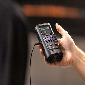 Zoom R4 MultiTrak mobiler Audio-Recorder
