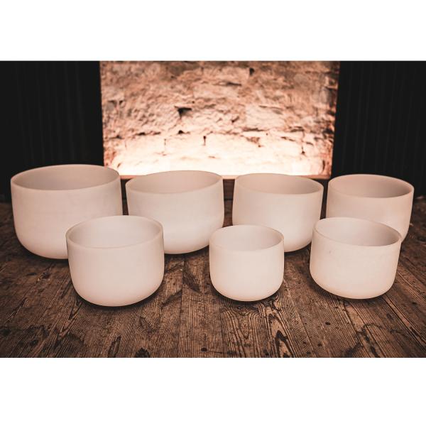 Meinl Sonic Energy CSBSETCHA Crystal Singing Bowl Chakra Set inkl Schlägel