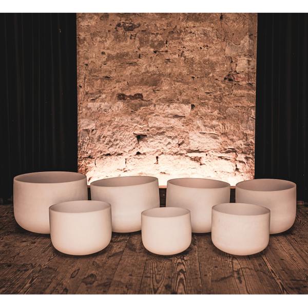 Meinl Sonic Energy CSBSETCHA Crystal Singing Bowl Chakra Set inkl Schlägel