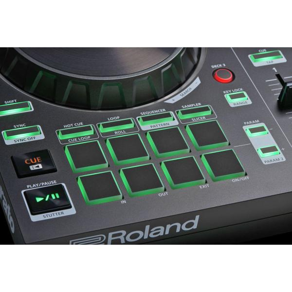 Roland DJ-202 USB-DJ-Controller mit Tasche und Tuch