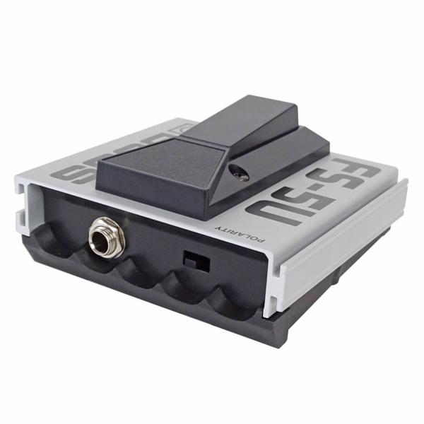 Boss RC-10R Looper mit FS-5U Fußtaster und Patchkabel
