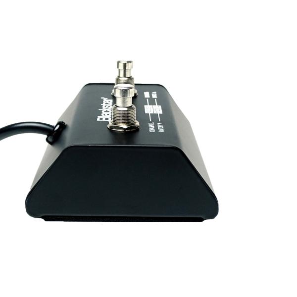 Blackstar Gitarren-Verstärker ID Core 20 V4 mit Fußschalter und Kabel