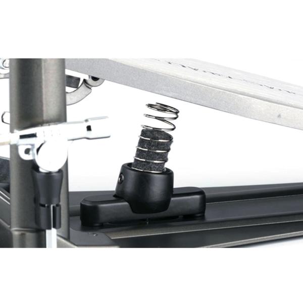 Tama Doppelpedal HPDS1TW Dyna-Sync  mit Schlagzeugstöcken