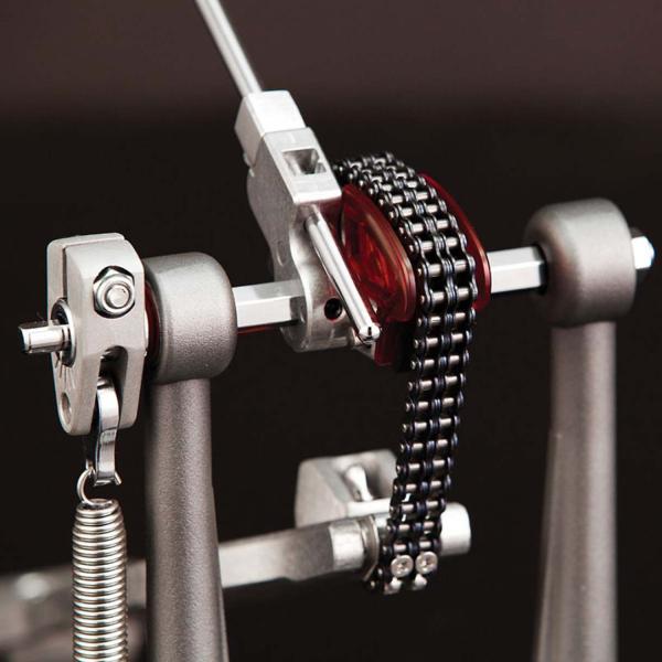 Pearl P-2050C Redline Einzelpedal mit Schlagzeugstöcken