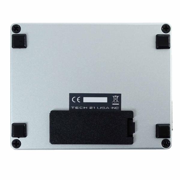 Tech21 SansAmp Character VT Bass DI Preamp Pedal mit Kabel