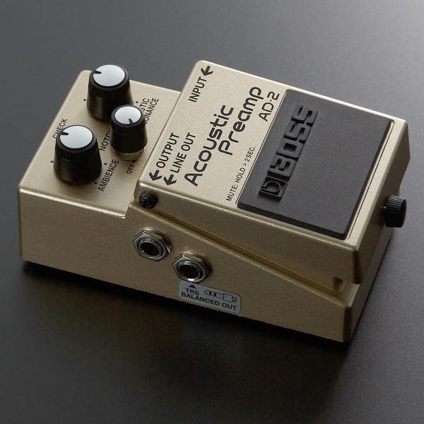 Boss AD-2 Preamp für Akustik-Gitarre mit Netzteil