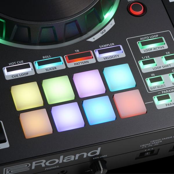 Roland DJ Controller DJ-505 2-Kanal 4-Deck DJ-Pult mit Kopfhörer
