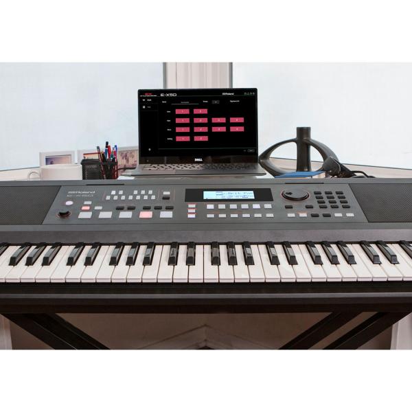 Roland E-X50 Entertainment Keyboard