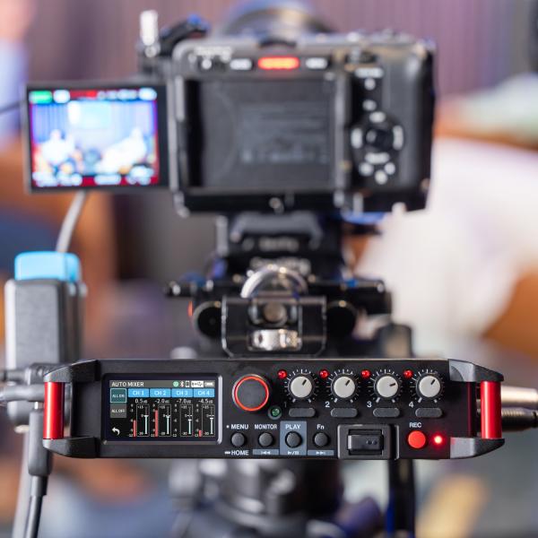 Tascam Audio-Recorder FR-AV4 4-Spur Feldrecorder