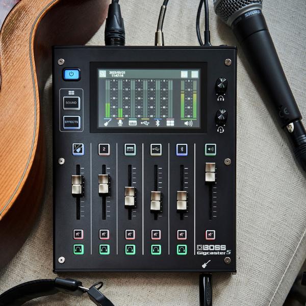 Boss GCS-5 Gigcaster Streaming Mixer mit SD-Karte