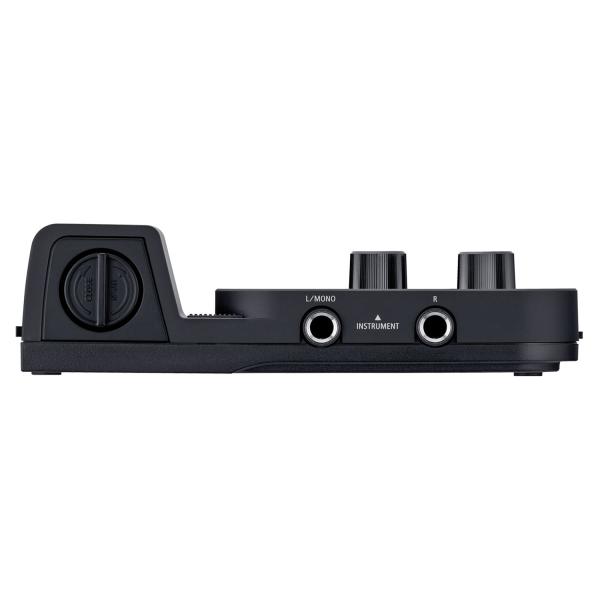 Roland GO Mixer Pro-X Audio-Interface mit Kopfhörer